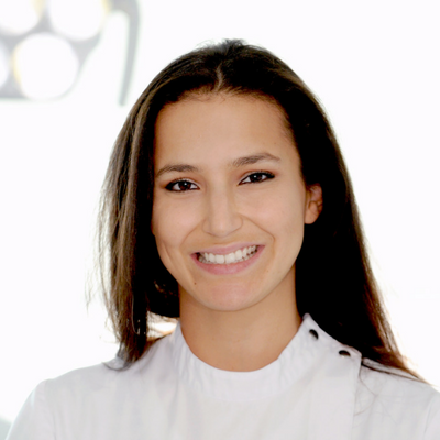 Drª. Flávia Farinha - Ortodontia